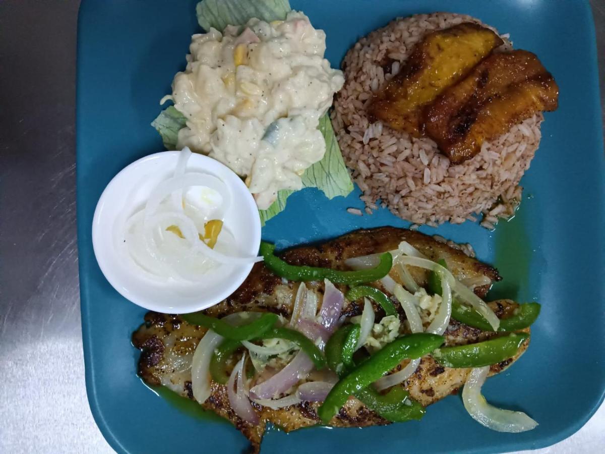 Sunshine View Hotel And Restaurant Corozal Town Extérieur photo