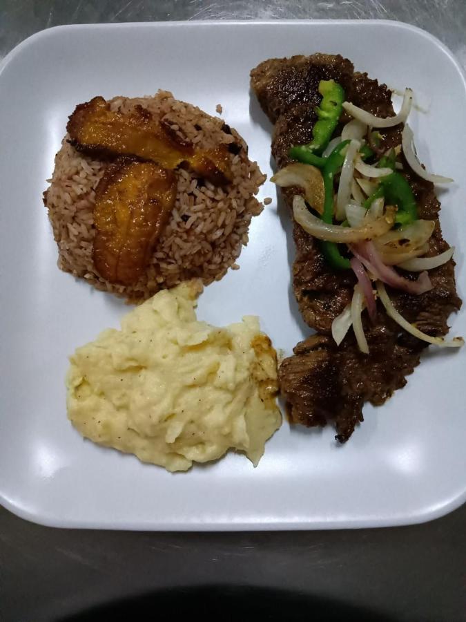 Sunshine View Hotel And Restaurant Corozal Town Extérieur photo