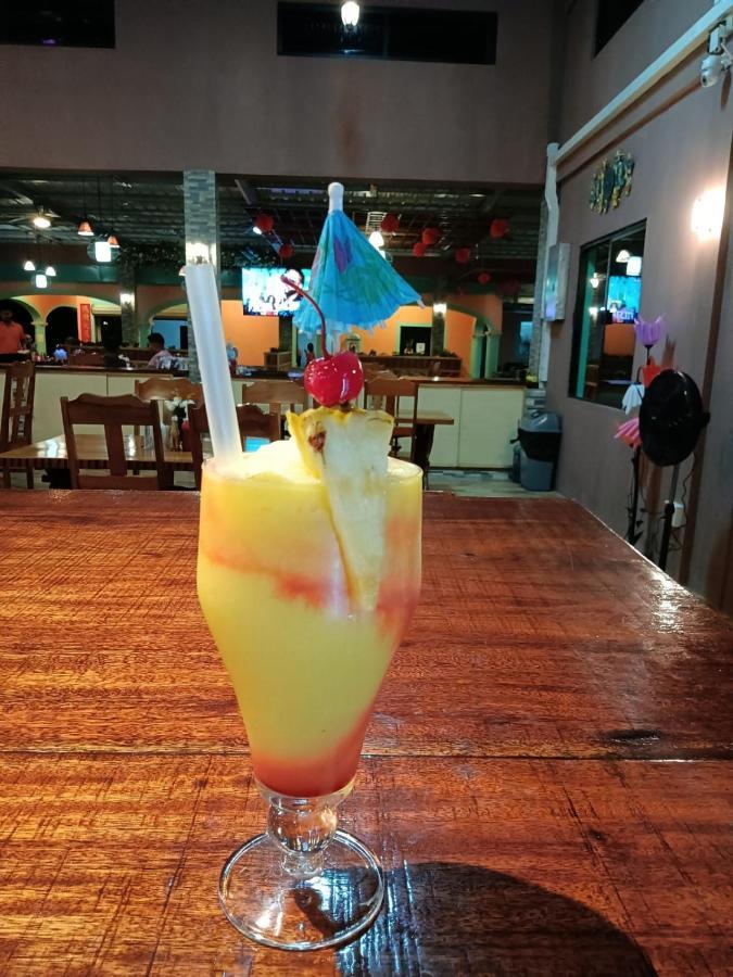 Sunshine View Hotel And Restaurant Corozal Town Extérieur photo