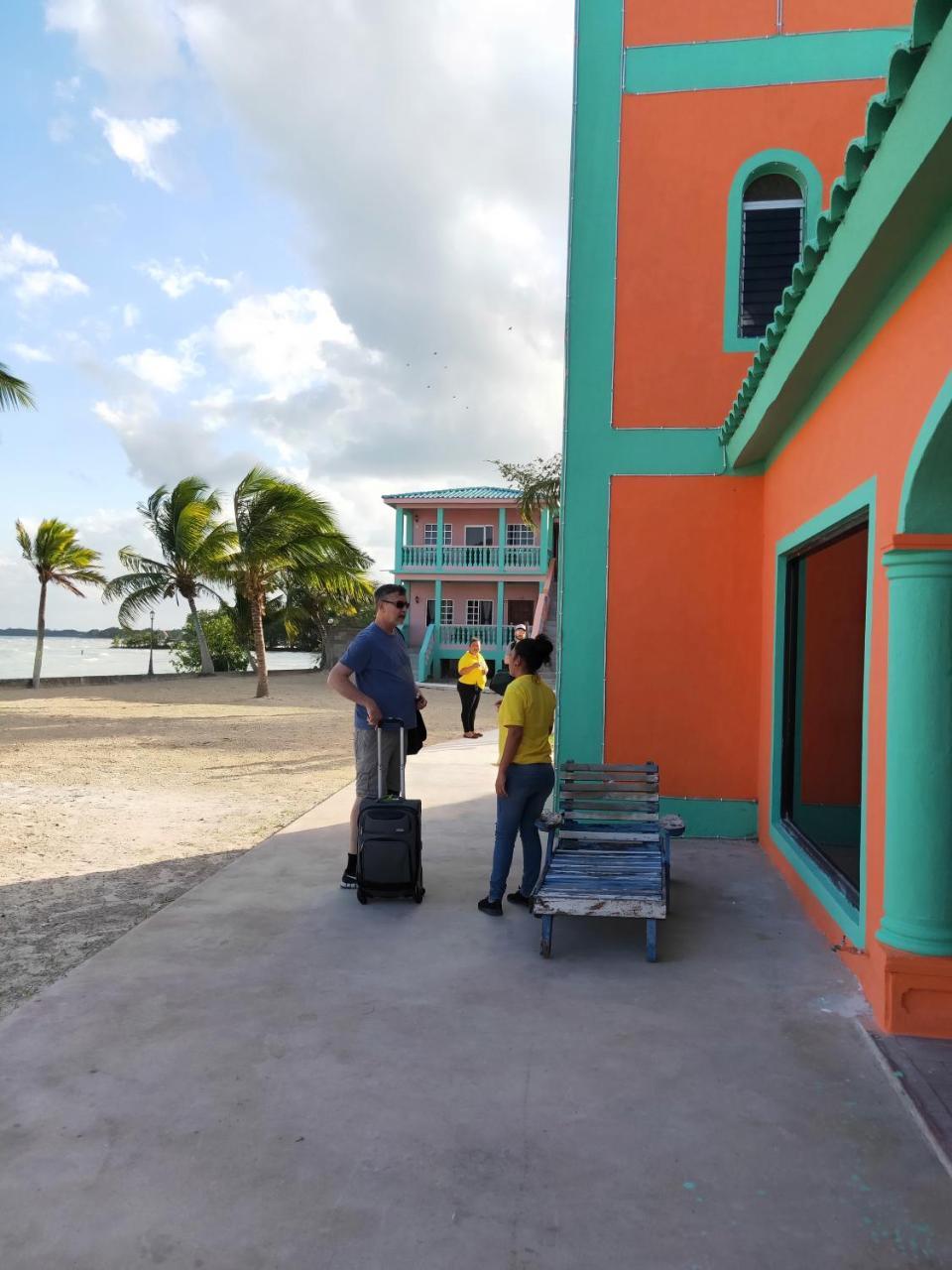 Sunshine View Hotel And Restaurant Corozal Town Extérieur photo
